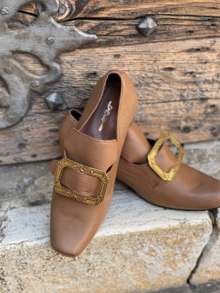 Historical shoes from the 1700s in leather